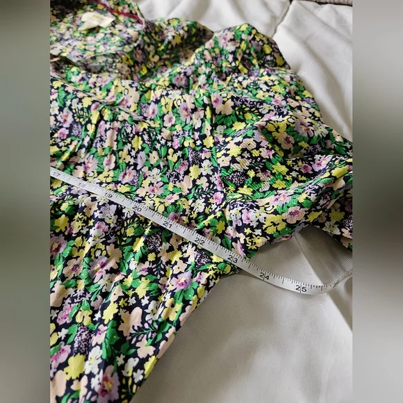 NWT- Maeve Anthropologie - Ashleigh Puff Sleeve Blouse - Size M - Picture 8 of 11